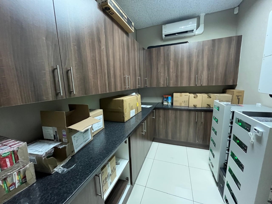 To Let commercial Property for Rent in Beacon Bay North Eastern Cape